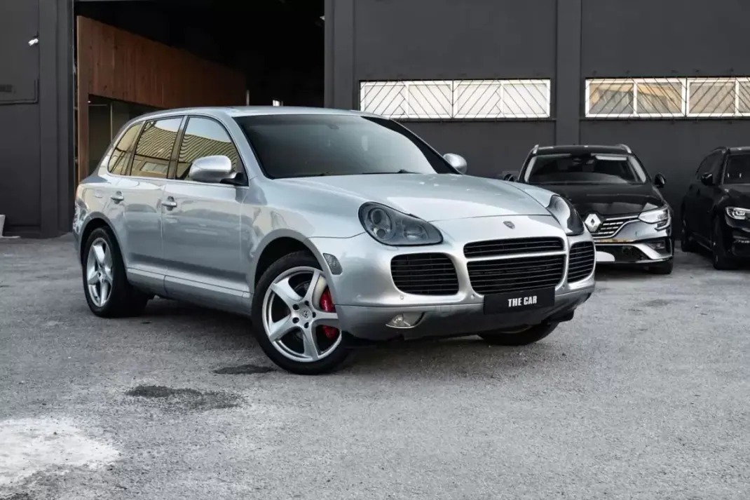 Porsche Cayenne 2004 - 21999 EUR, 227600 km - 227600km - foto 10 de 24