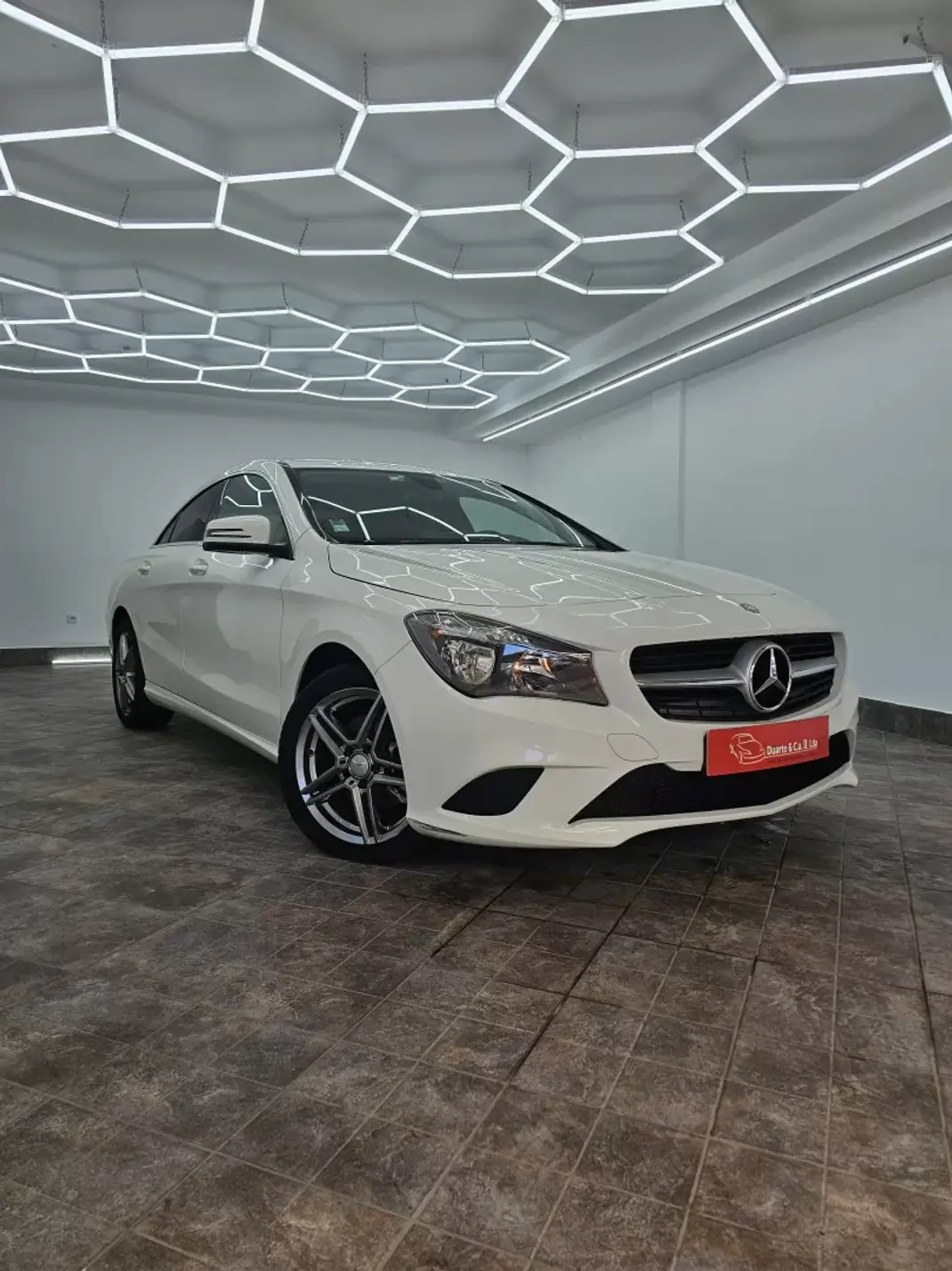 Mercedes-Benz CLA 180 2015 - 14000 EUR, 205367 km - 205367km - foto 26 de 51