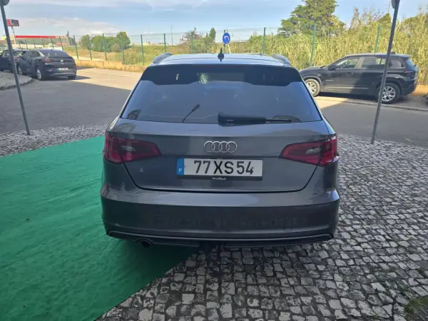 Audi A3 Sportback 2015 - 9950 EUR, 282000 km - AUTO.MOTO.pt - 282000km - foto 3 de 14
