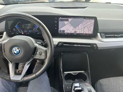 BMW 225xe Active Tourer 2023 - 27990 EUR, 50700 km - AUTO.MOTO.pt - 50700km - foto 13 de 17
