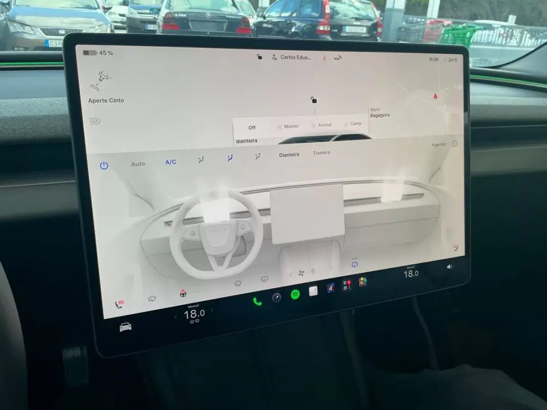Tesla Model 3 2025 - 39750 EUR, 35000 km - 35000km - foto 17 de 21