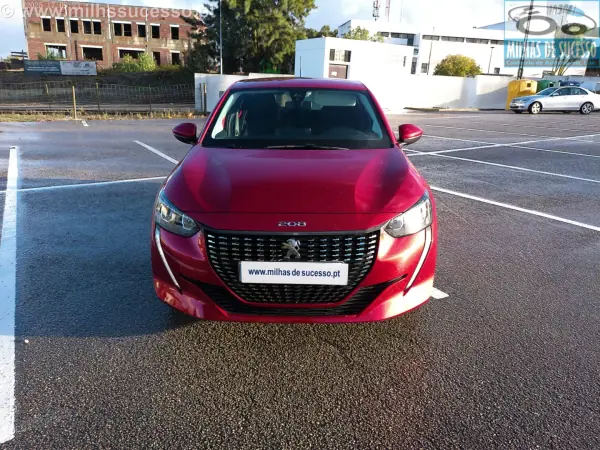 Peugeot 208 2021 - 14500 EUR, 40000 km - AUTO.MOTO.pt - 40000km - foto 9 de 35