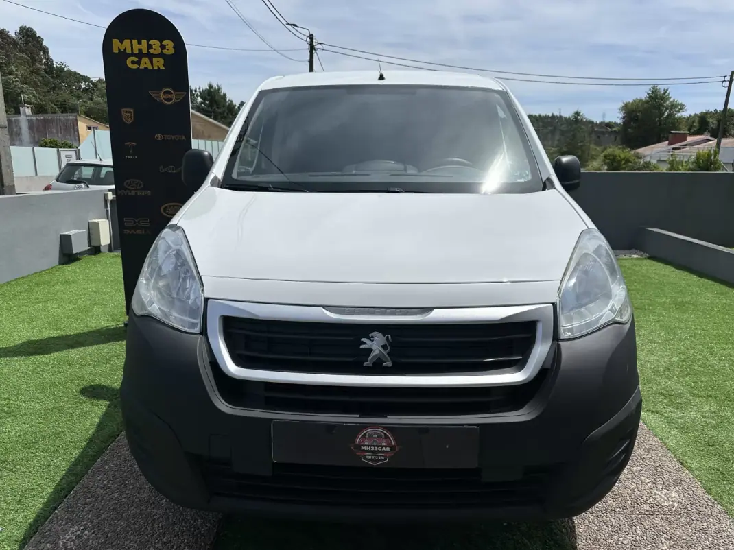Peugeot PARTNER 1.6 HDI L2 2015 - 6500 EUR, 120000 km - AUTO.MOTO.pt - 120000km - foto 2 de 52