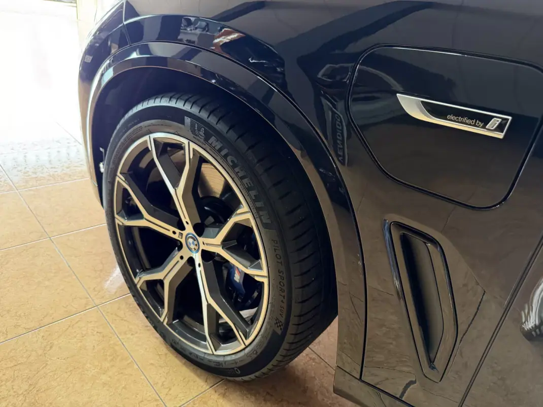 BMW X5 2022 - 54990 EUR, 139897 km - AUTO.MOTO.pt - 139897km - foto 7 de 22