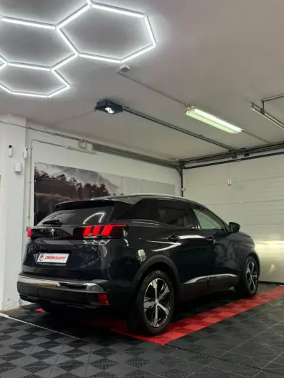 Peugeot 3008 2018 - 17900 EUR, 140000 km - AUTO.MOTO.pt - 140000km - foto 4 de 11