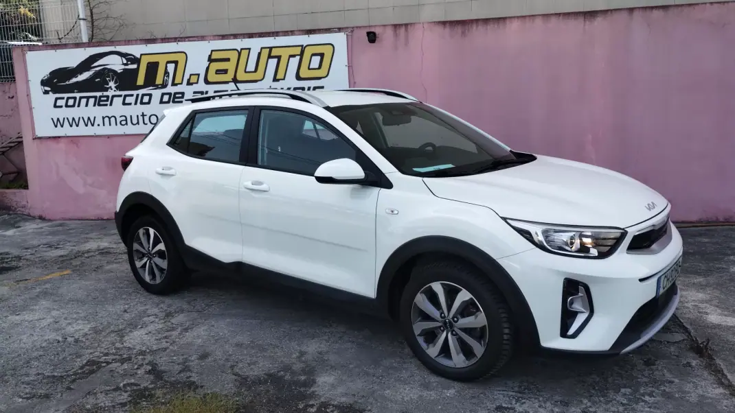 Kia Stonic 2022 - 15500 EUR, 87000 km - AUTO.MOTO.pt - 87000km - foto 3 de 35