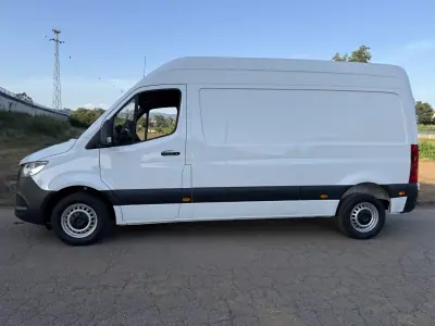 Mercedes-Benz 2022 - 24379 EUR, 109000 km - AUTO.MOTO.pt - 109000km - foto 8 de 25