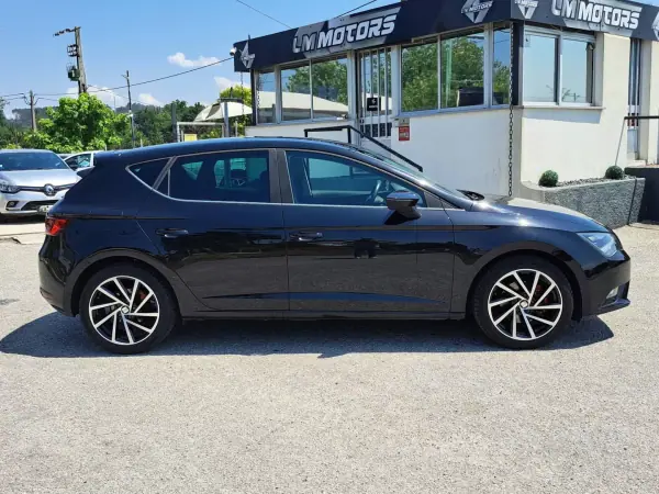 SEAT Leon 2014 - 10900 EUR, 261084 km - AUTO.MOTO.pt - 261084km - foto 5 de 39
