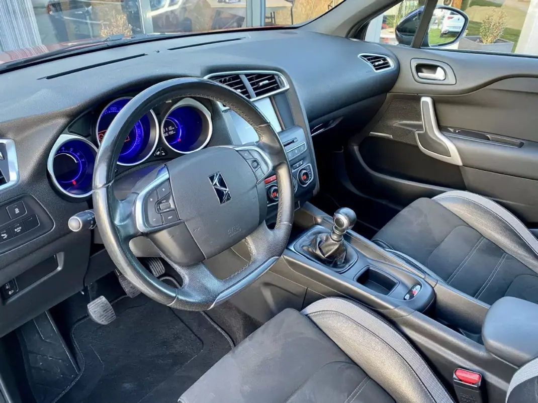 DS DS4 Crossback 2017 - 14990 EUR, 80949 km - AUTO.MOTO.pt - 80949km - foto 9 de 18