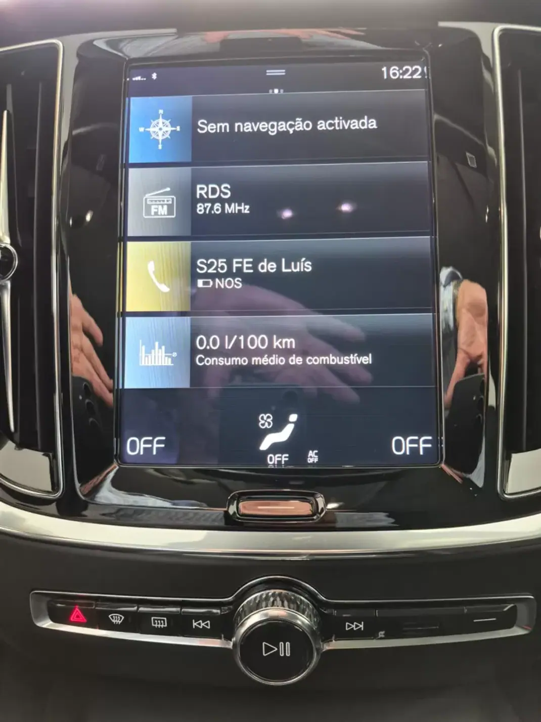 Volvo V60 2021 - 24990 EUR, 103413 km - AUTO.MOTO.pt - 103413km - foto 13 de 23