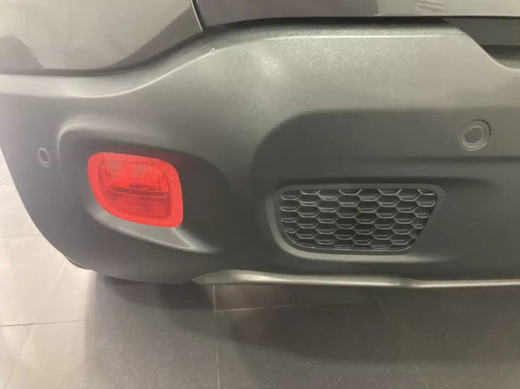 Jeep Renegade 2019 - 12900 EUR, 102216 km - AUTO.MOTO.pt - 102216km - foto 29 de 42