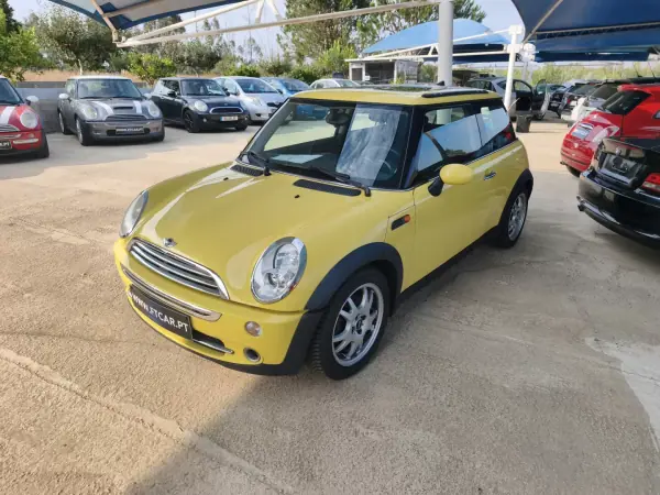 MINI Cooper 2005