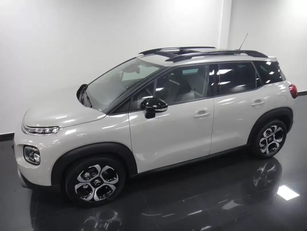Citroën C3 Aircross 2019 - 14990 EUR, 63000 km - AUTO.MOTO.pt - 63000km - foto 9 de 27