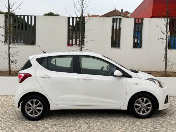 Hyundai i10 2016 - 7950 EUR, 99000 km - 99000km - foto 8 de 24