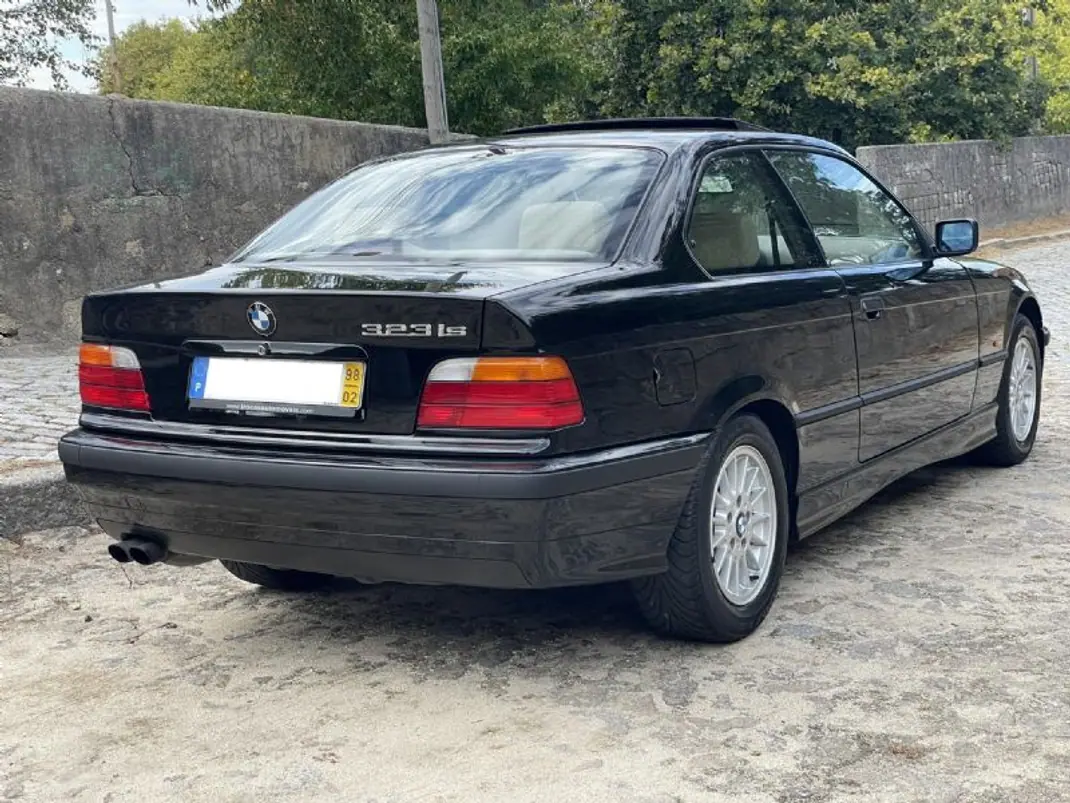 BMW 323 1998 - 19900 EUR, 160000 km - 160000km - foto 5 de 68