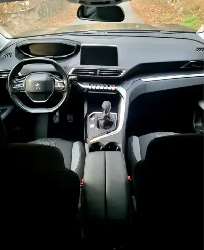 Peugeot 3008 2017 - 16990 EUR, 161440 km - AUTO.MOTO.pt - 161440km - foto 13 de 23