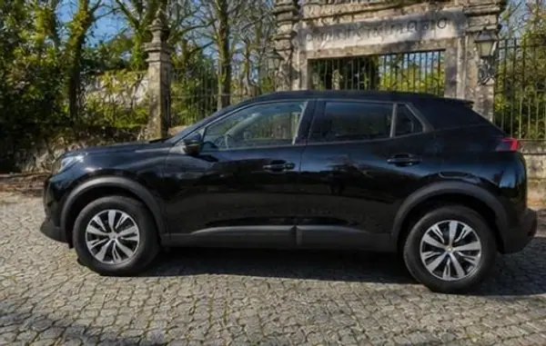 Peugeot 2008 2021 — foto 3 de 4