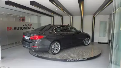 BMW 530 2017 - 21900 EUR, 230206 km - AUTO.MOTO.pt - 230206km - foto 4 de 58
