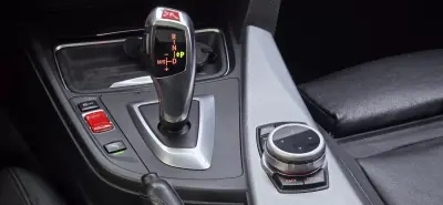 BMW 320 2013 - 21750 EUR, 170000 km - AUTO.MOTO.pt - 170000km - foto 46 de 51