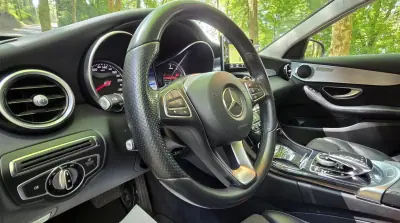 Mercedes-Benz C 200 2015 - 13750 EUR, 234000 km - AUTO.MOTO.pt - 234000km - foto 20 de 23