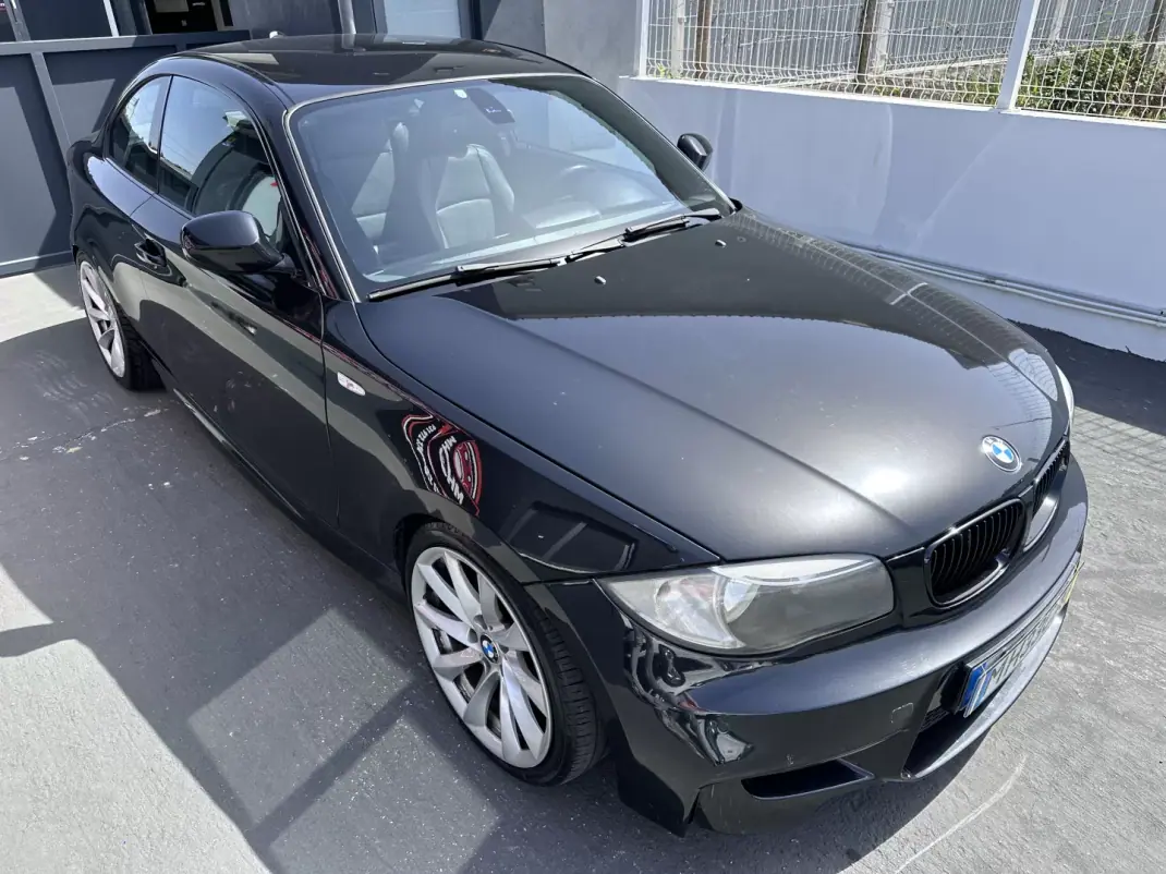 BMW 120 2010 - 9900 EUR, 240000 km - AUTO.MOTO.pt - 240000km - foto 6 de 45