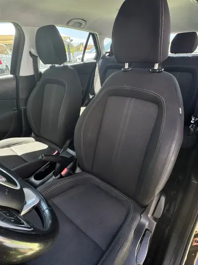 Fiat Tipo Station Wagon 2018 - 8990 EUR, 170836 km - AUTO.MOTO.pt - 170836km - foto 9 de 21