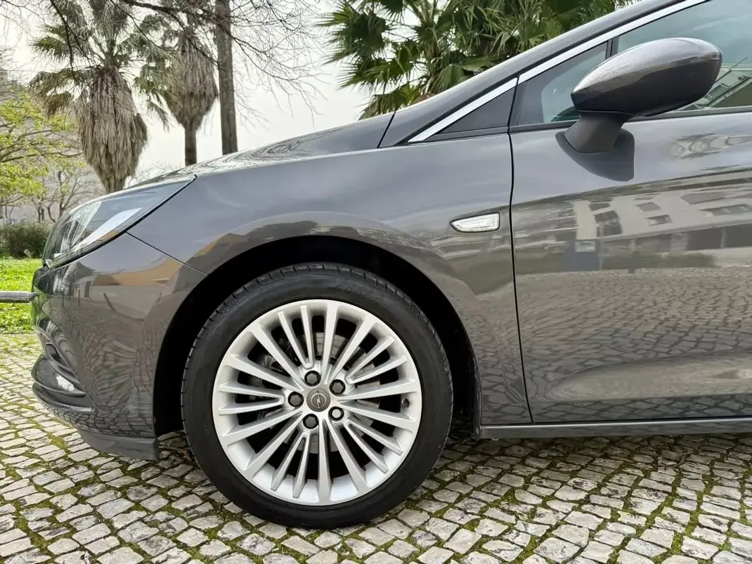 Opel Astra Sports Tourer 2016 - 10990 EUR, 127900 km - AUTO.MOTO.pt - 127900km - foto 35 de 35