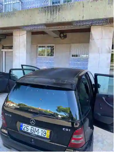 Mercedes-Benz A 170 2003 - 3150 EUR, 278310 km - AUTO.MOTO.pt - 278310km - foto 4 de 6