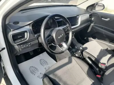 Kia Stonic 2022 - 14900 EUR, 71342 km - AUTO.MOTO.pt - 71342km - foto 18 de 20