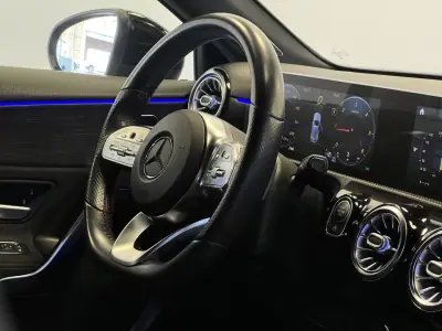 Mercedes-Benz A 180 2019 - 26990 EUR, 125000 km - AUTO.MOTO.pt - 125000km - foto 28 de 44