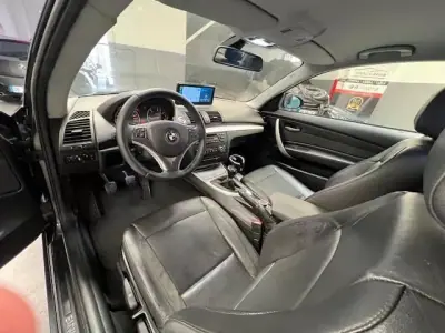 BMW 120 2009 - 11999 EUR, 261000 km - AUTO.MOTO.pt - 261000km - foto 5 de 10