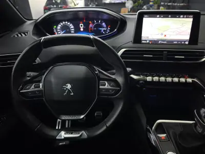 Peugeot 3008 2017 - 19950 EUR, 138410 km - AUTO.MOTO.pt - 138410km - foto 19 de 39