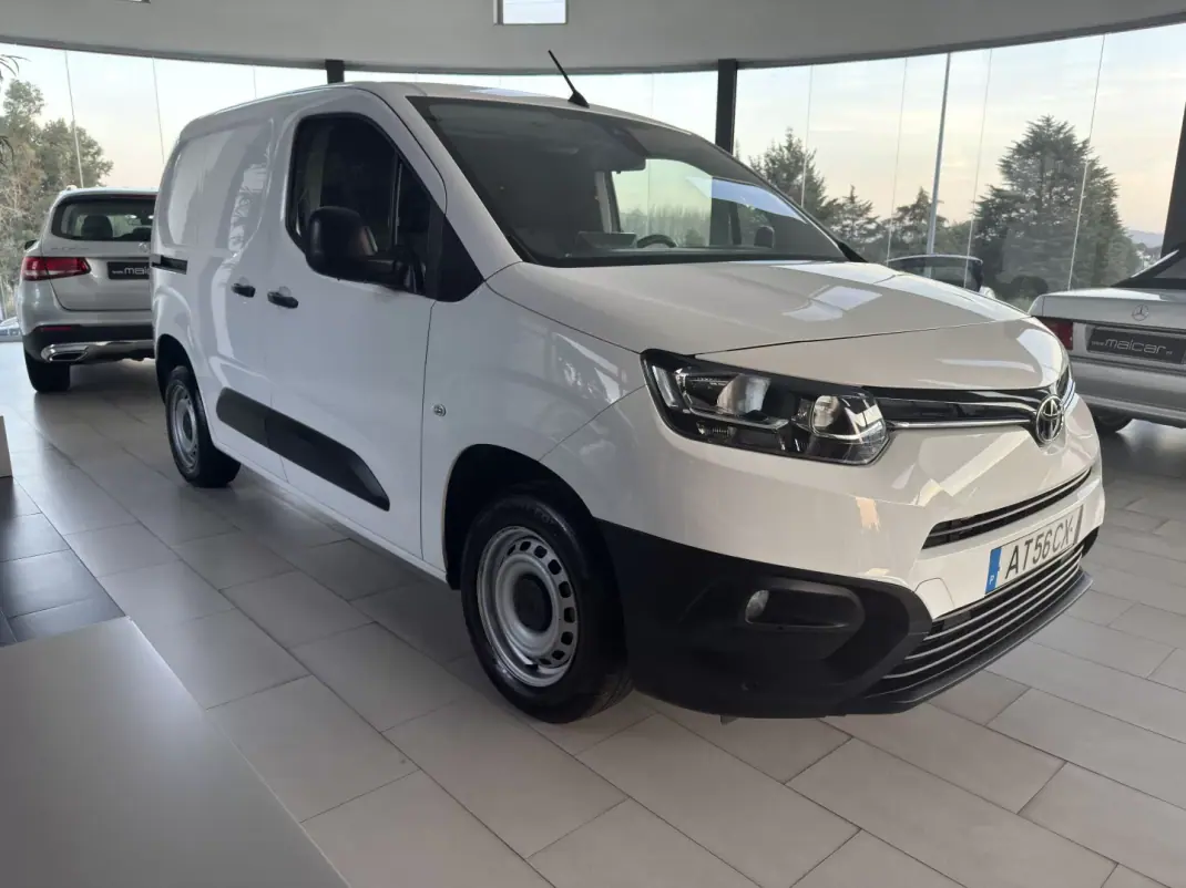 Toyota PROACE City EXCLUSIVE 2022 - 16490 EUR, 80811 km - AUTO.MOTO.pt - 80811km - foto 1 de 21