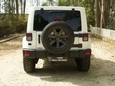 Jeep Wrangler Unlimited 2017 - 46900 EUR, 158085 km - AUTO.MOTO.pt - 158085km - foto 4 de 25