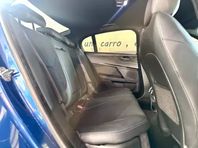 Jaguar XE 2017 - 16900 EUR, 230128 km - AUTO.MOTO.pt - 230128km - foto 16 de 28