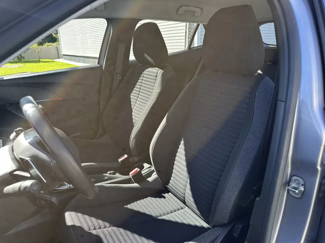Peugeot 2008 2021 - 16900 EUR, 169000 km - 169000km - foto 33 de 59