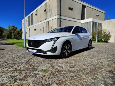 Peugeot 308 2023 - 21650 EUR, 73421 km - 73421km - foto 3 de 13