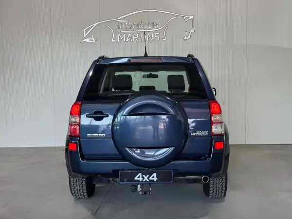 Suzuki Grand Vitara 2006 - 10500 EUR, 189809 km - AUTO.MOTO.pt - 189809km - foto 9 de 20