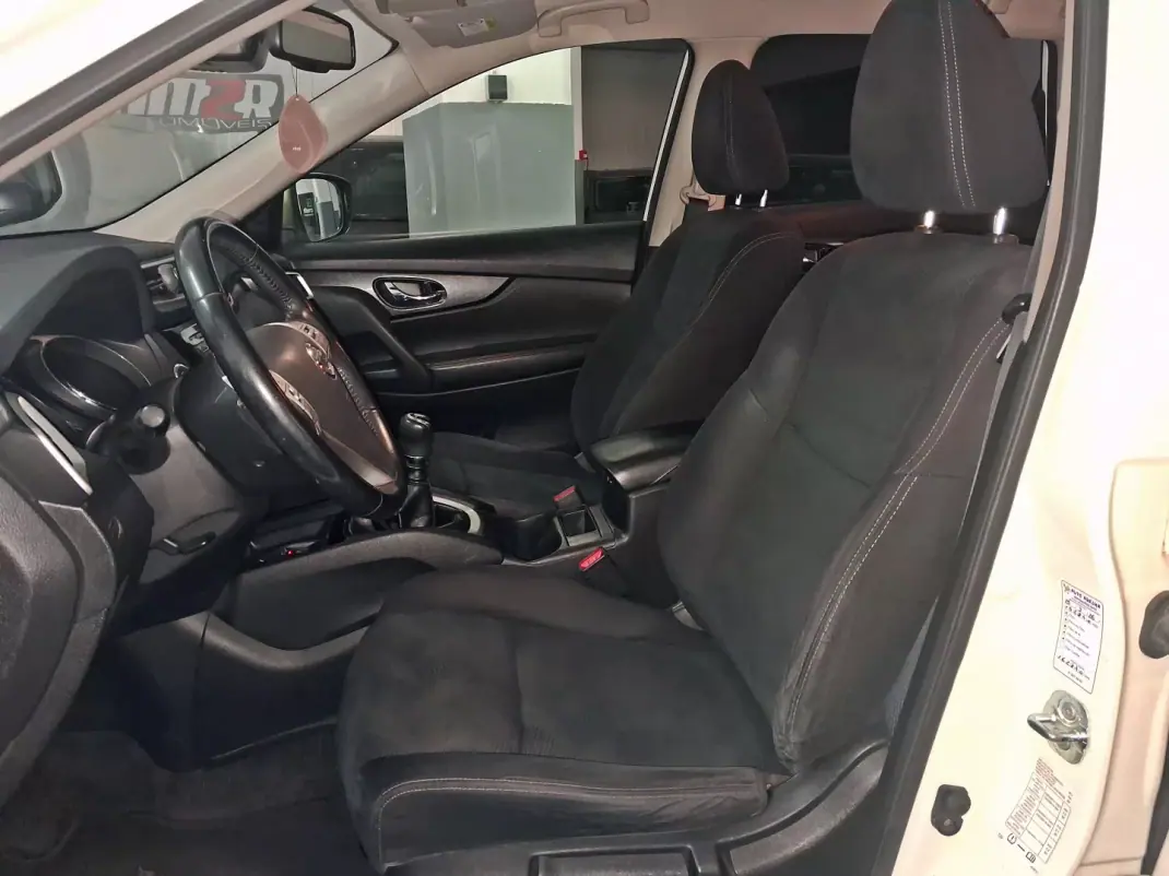 Nissan X-Trail 2016 - 15000 EUR, 150000 km - AUTO.MOTO.pt - 150000km - foto 8 de 28