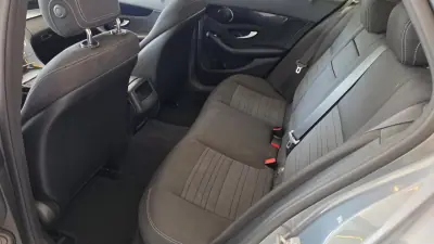 Mercedes-Benz C 180 2017 - 19900 EUR, 83139 km - AUTO.MOTO.pt - 83139km - foto 42 de 53