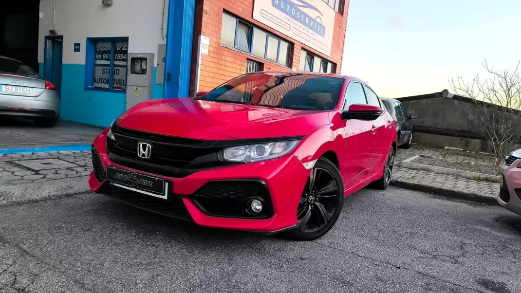 Honda Civic 2017 - 16500 EUR, 74000 km - AUTO.MOTO.pt - 74000km - foto 20 de 21