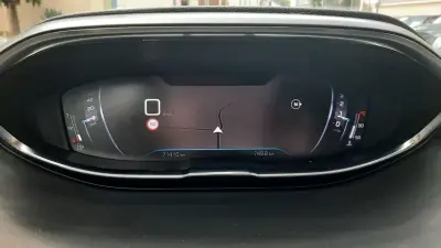 Peugeot 5008 2022 - 24980 EUR, 71410 km - AUTO.MOTO.pt - 71410km - foto 41 de 57