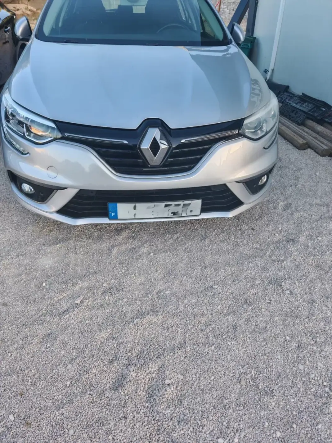 Renault Mégane Sport Tourer 2020 - 13750 EUR, 134000 km - 134000km - foto 6 de 21