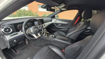 Mercedes-Benz E 53 AMG 2019 - 49980 EUR, 150000 km - AUTO.MOTO.pt - 150000km - foto 4 de 20