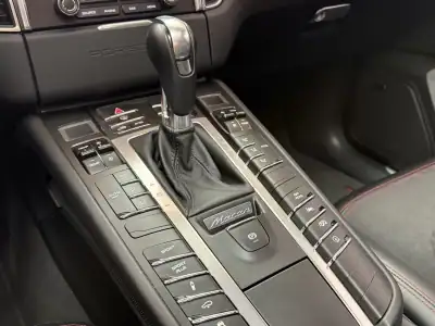 Porsche Macan 2016 - 65000 EUR, 68887 km - AUTO.MOTO.pt - 68887km - foto 15 de 20