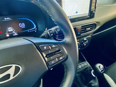 Hyundai i10 2025 — foto 6 de 22