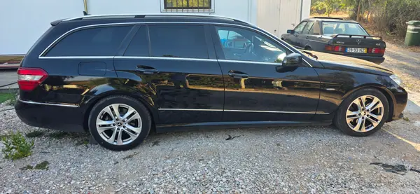 Mercedes-Benz E 250 2010 - 12500 EUR, 269500 km - AUTO.MOTO.pt - 269500km - foto 3 de 12