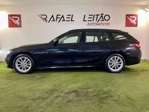 BMW 318 2023 - 22950 EUR, 130000 km - AUTO.MOTO.pt - 130000km - foto 9 de 35
