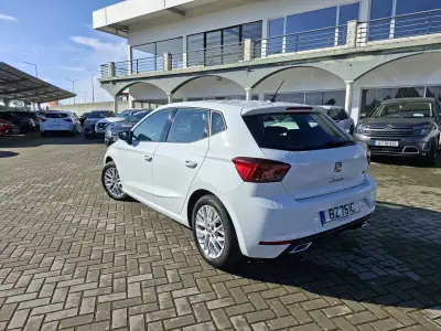 SEAT Ibiza 2023 - 18250 EUR, 32700 km - AUTO.MOTO.pt - 32700km - foto 8 de 28