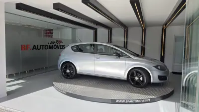 SEAT Leon 2011 - 8900 EUR, 188295 km - AUTO.MOTO.pt - 188295km - foto 9 de 52